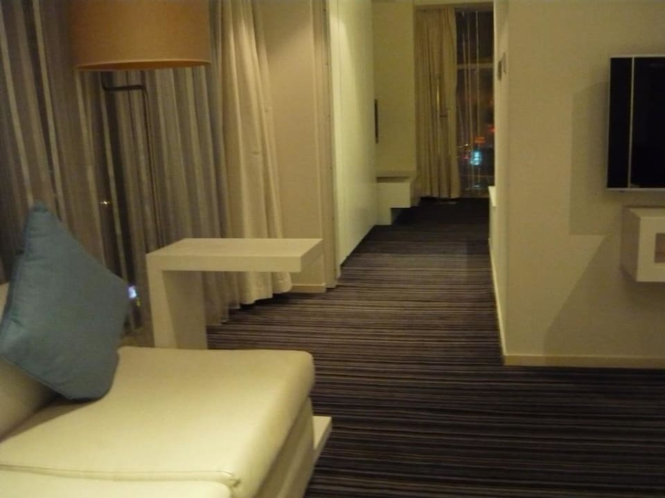 Durchgang Vorraum zum Schlafbereich Grand Mercure Shanghai Century Park