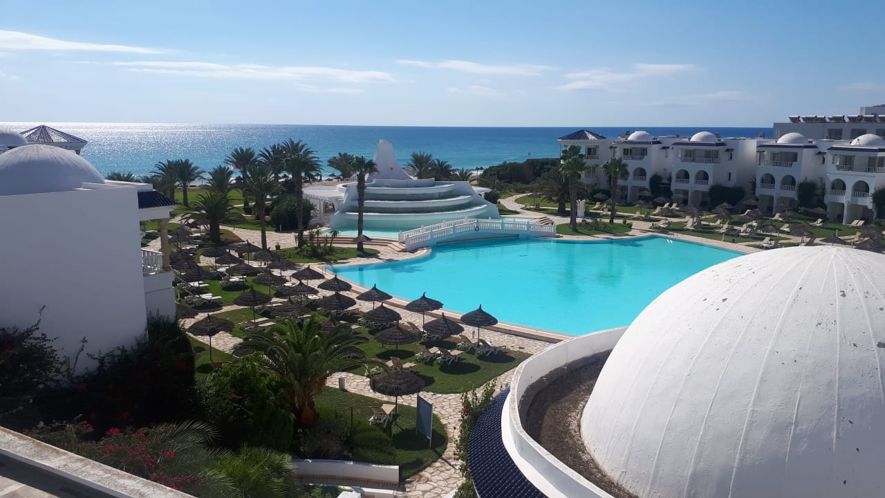 Außenansicht Royal Tulip Taj Sultan