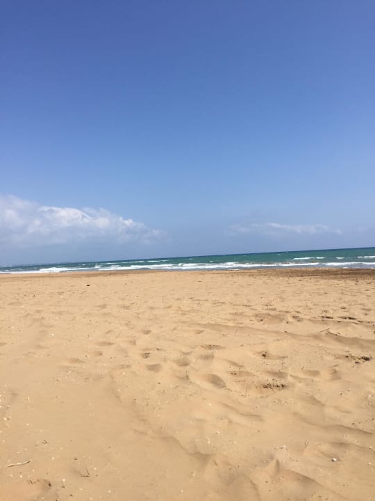 Strand - wirklich groß und Sandstrand Glamour Resort & Spa