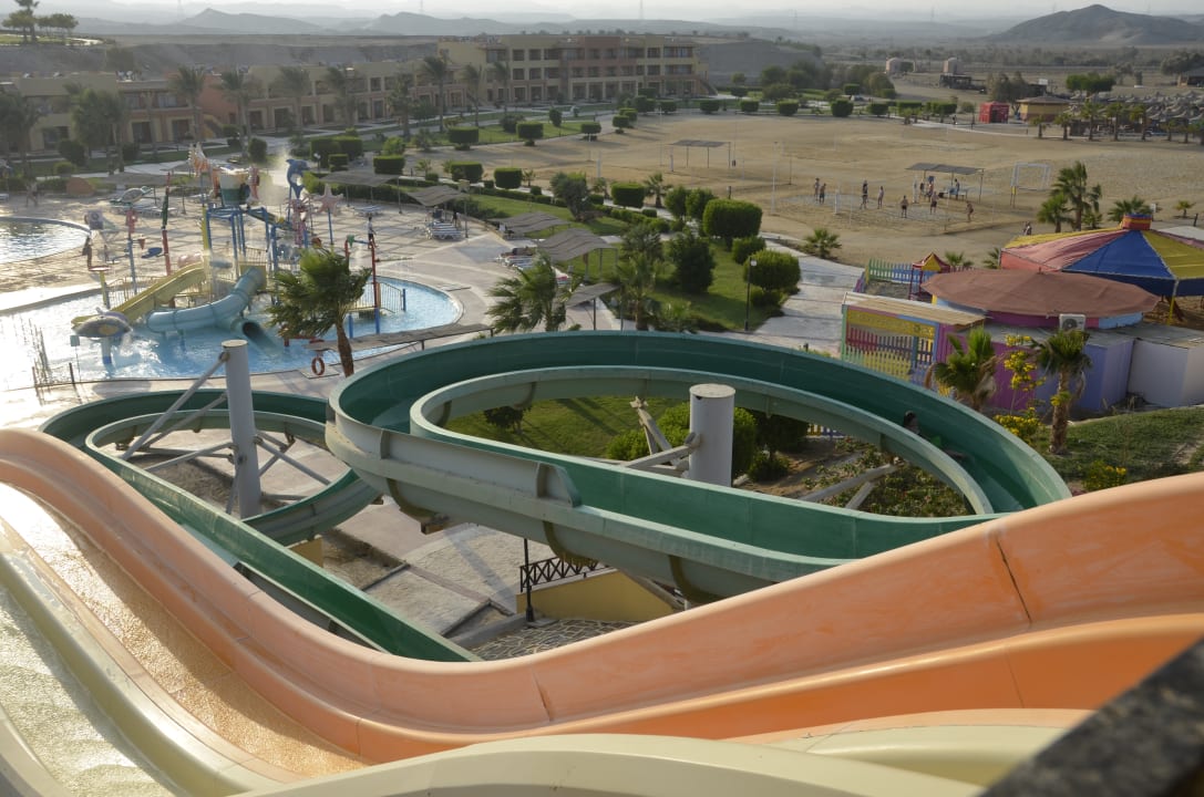 Pool Malikia Resort Abu Dabbab