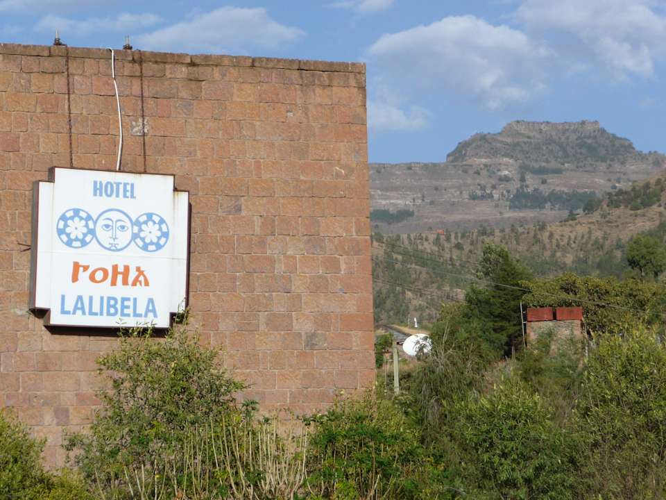 Mit Umgebung Roha Hotel