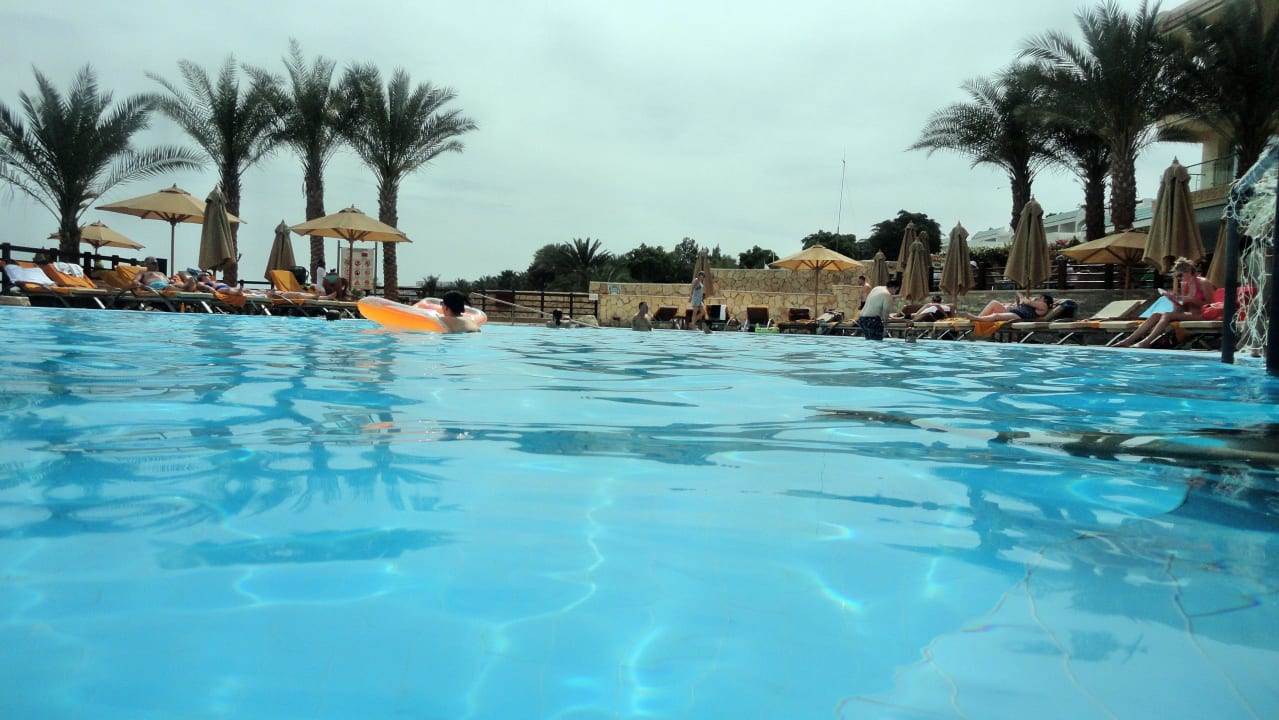 Hauptpool inkl. Poolbar Hotel Xperience Sea Breeze Resort