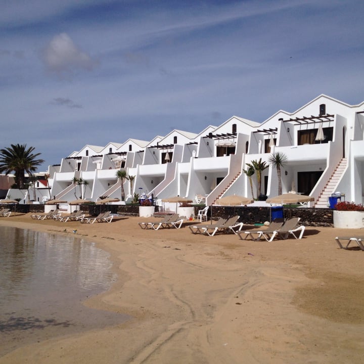 Beachfront  Hotel Sands Beach Resort