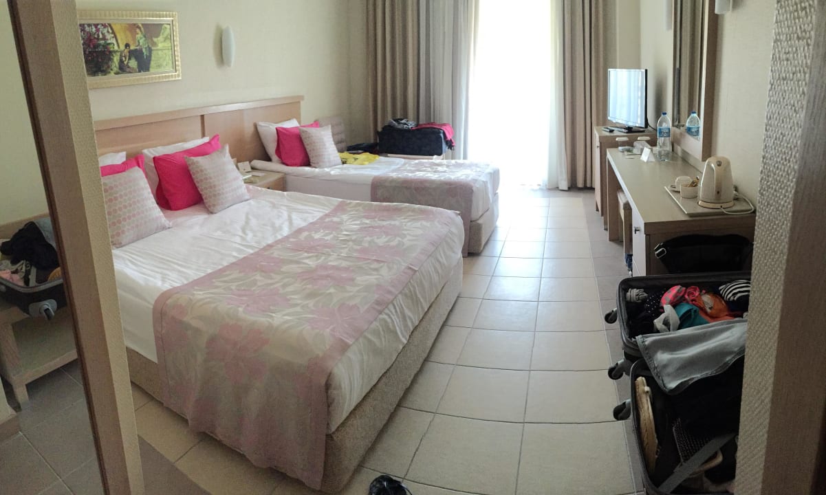 Zimmer Can Garden Resort