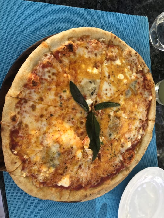 Gastro Outrigger Maldives Maafushivaru Resort