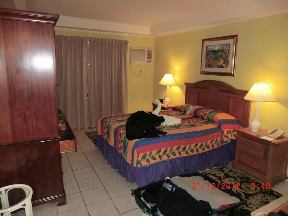 Auf den ersten Blick einladend Hotel Grand Pineapple Beach Negril