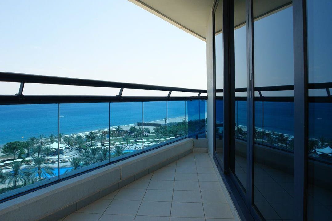 Balkon Hotel Le Meridien Al Aqah Beach Resort