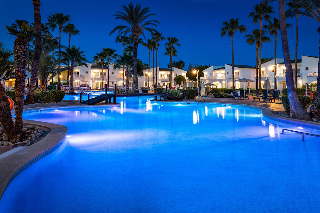 Pool Garden Saladina