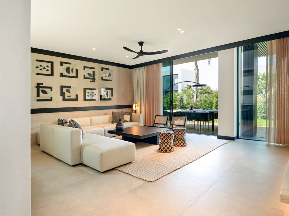 Zimmer Caja by Maxx Royal