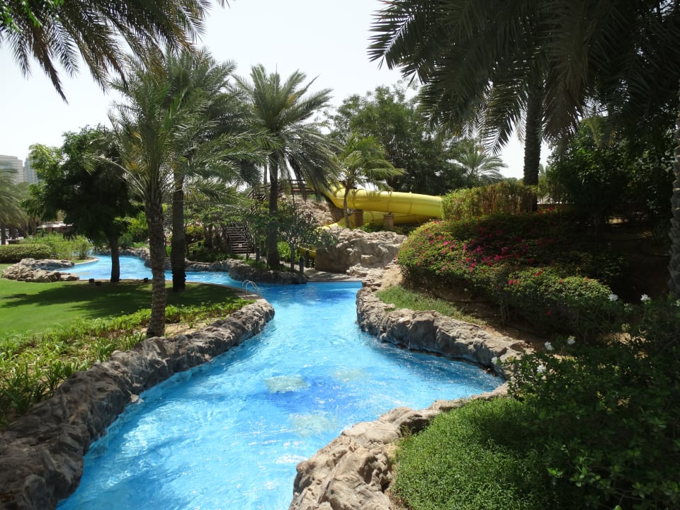 Action-Pool mit Lazy-River und Wasserrutschen Emirates Palace Mandarin Oriental