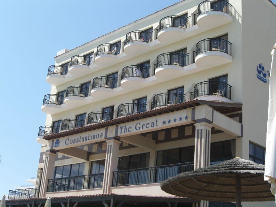 Blick vom Strand Constantinos The Great Beach Hotel