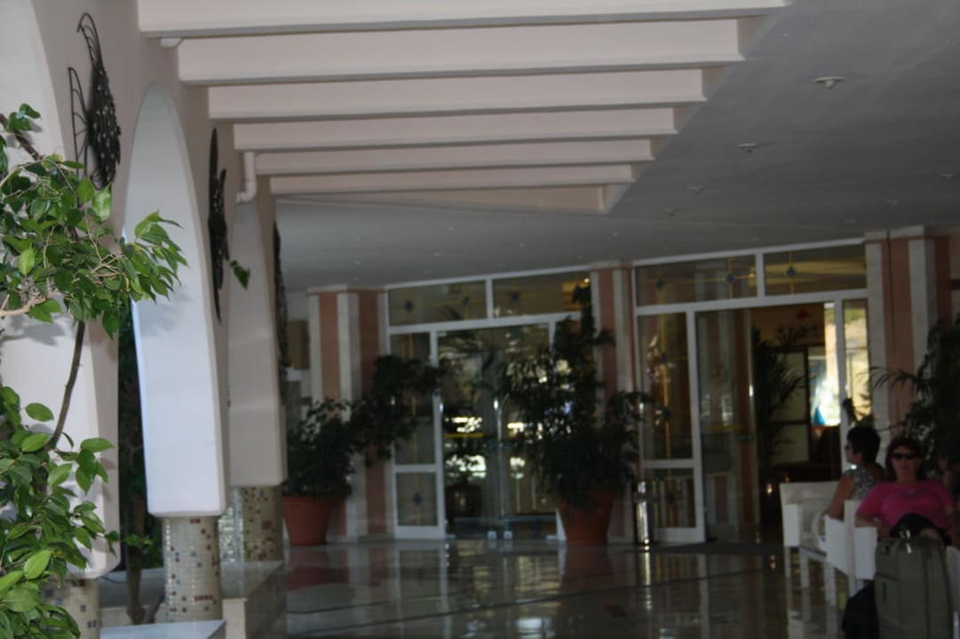 Sitzbereich aussen Hotel Kalithea Mare Palace