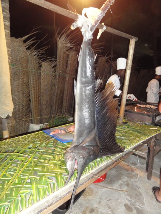 Barbecue am Pool. Sultan Sands Island Resort & Spa