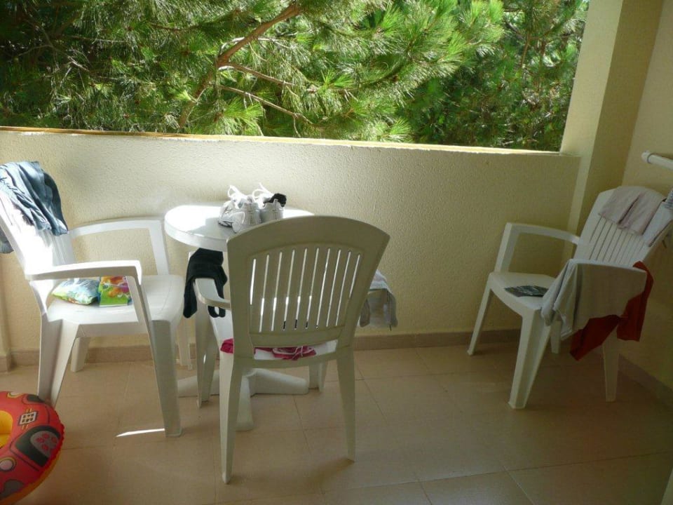 Balkon eines Appartements blau punta reina
