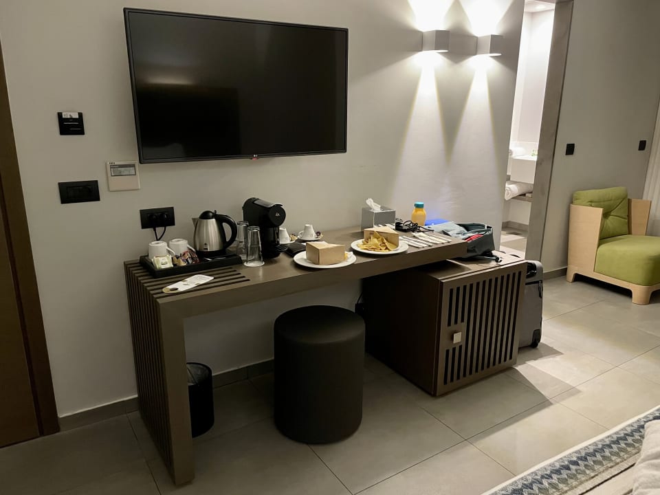 Zimmer Kakkos Beach Hotel