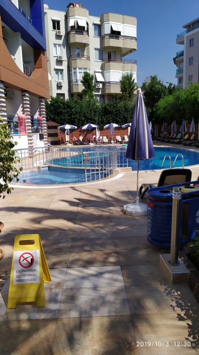 Pool Gardenia Hotel