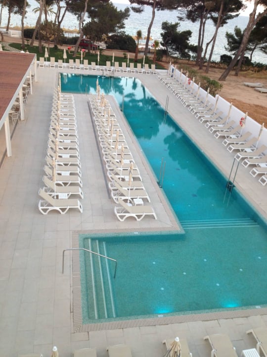 Pool, abends Iberostar Selection Santa Eulalia Ibiza