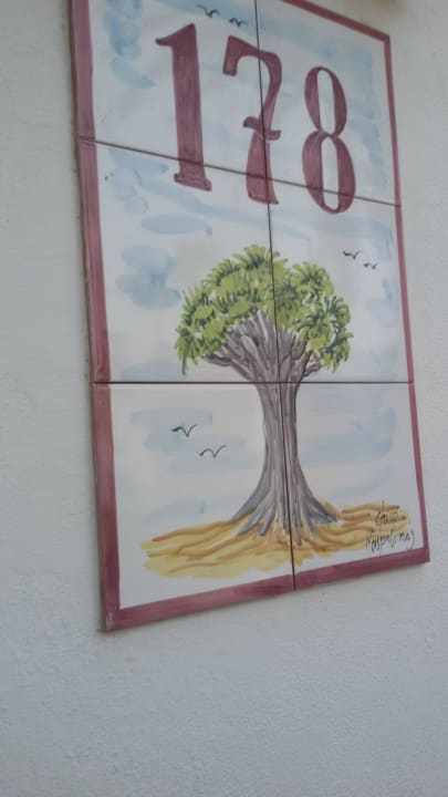 Zimner HL Miraflor Suites Hotel