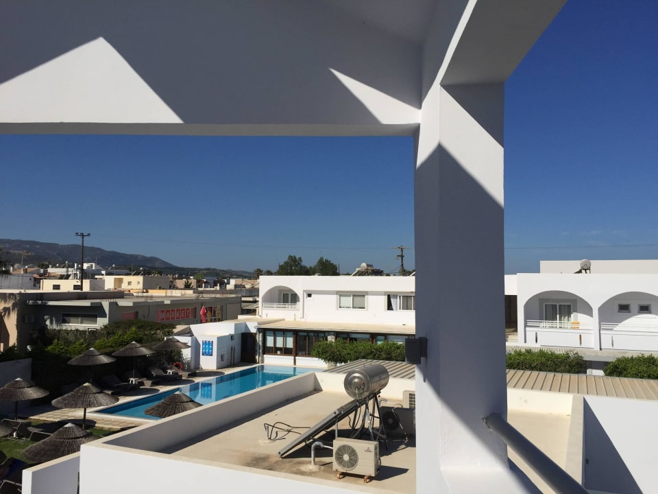 Ausblick vom Flur zu den Zimmern ananea Kos