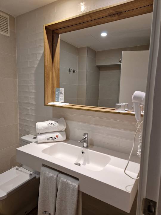 Zimmer Hotel Intur Orange