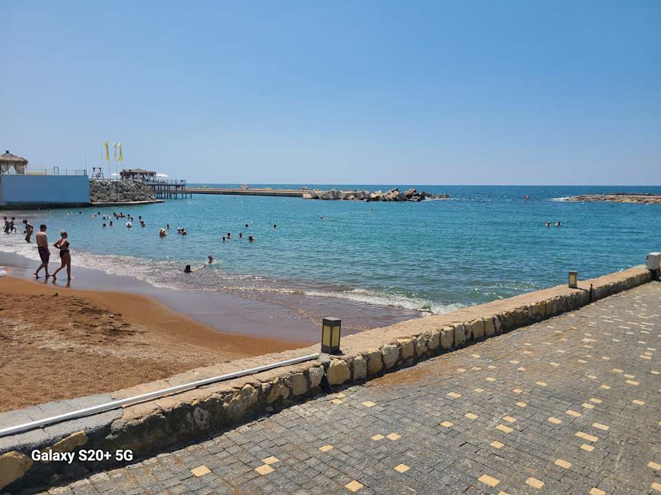 Strand Rubi Platinum Sign