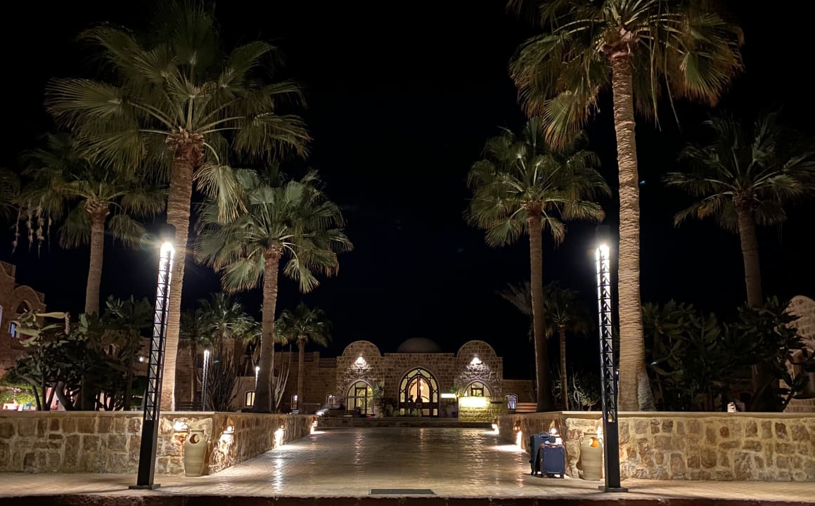 Außenansicht Mövenpick Resort El Quseir