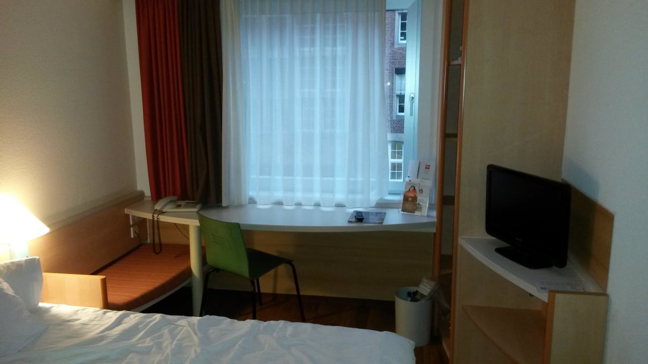 Doppelzimmer/Straßenseite Ibis Münster