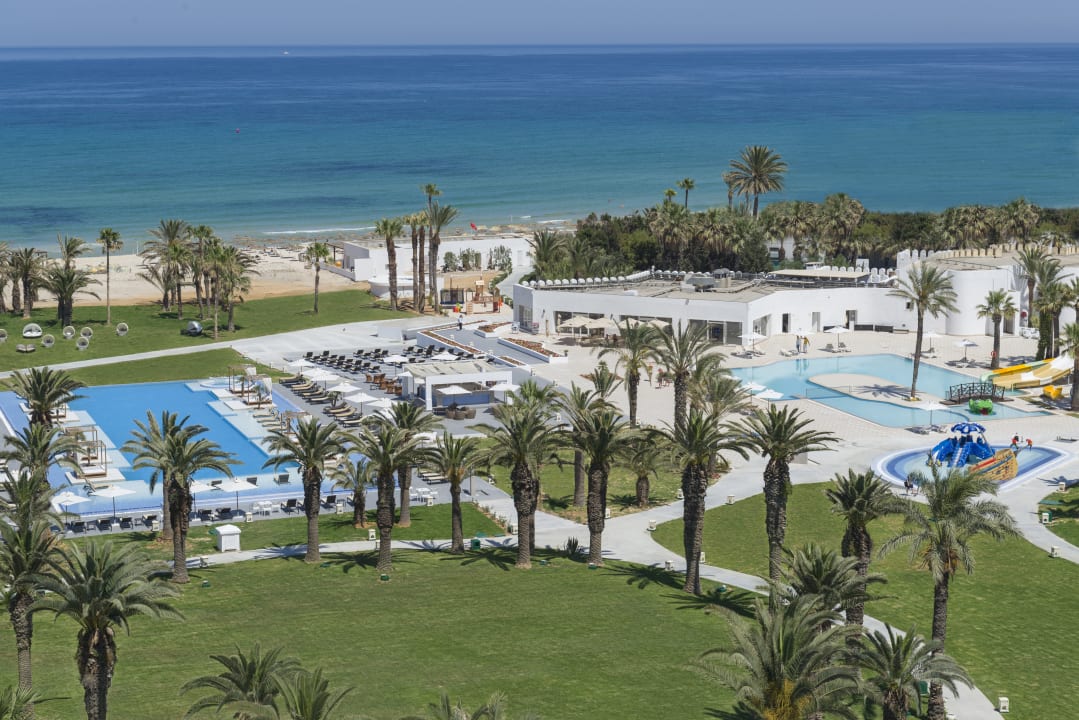 Außenansicht Hotel JAZ Tour Khalef