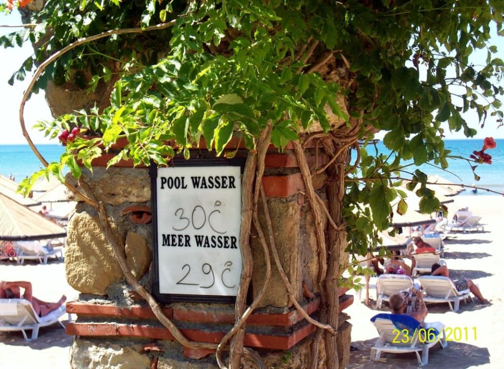 "Badewannentemperaturen" Ende Juni Hotel Defne Garden