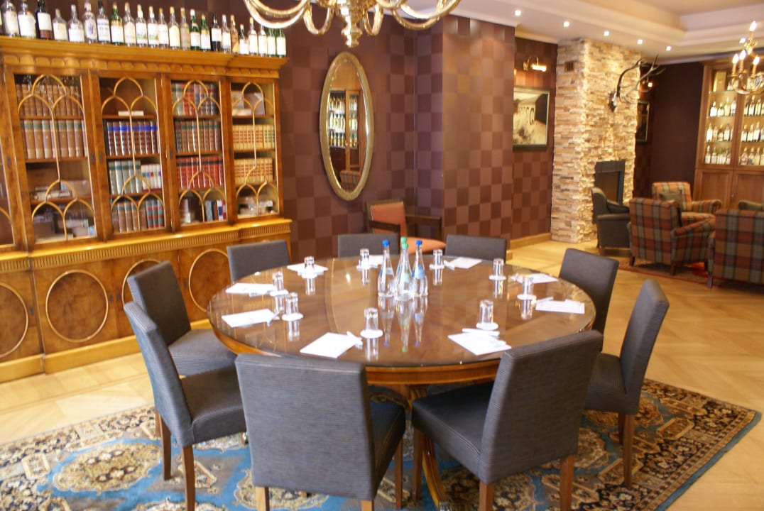 Whisky Lounge Hotel Bero