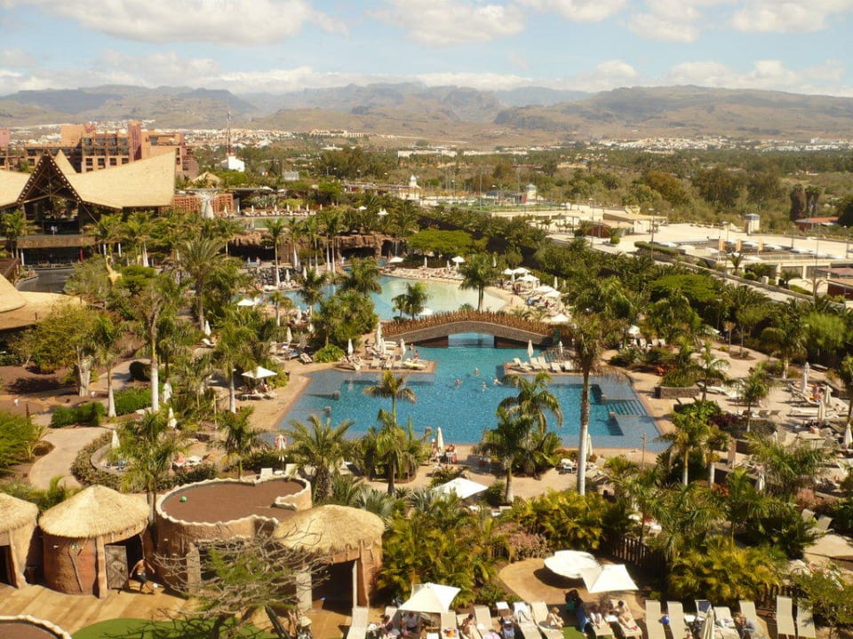 Von oben Lopesan Baobab Resort