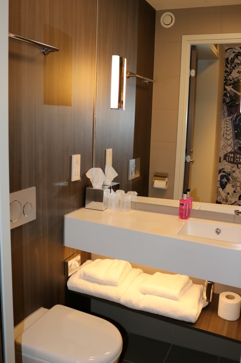 Zimmer Moxy Glasgow Merchant City