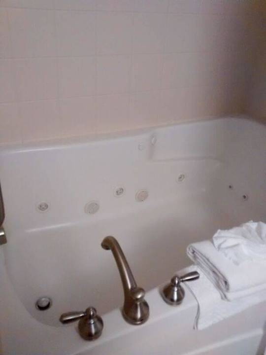 Jacuzzzi - Rm 149 Hotel Courtyard by Marriott Hartford Cromwell