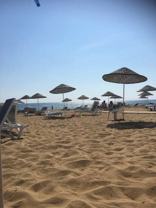 Strand Ramada Resort by Wyndham Side