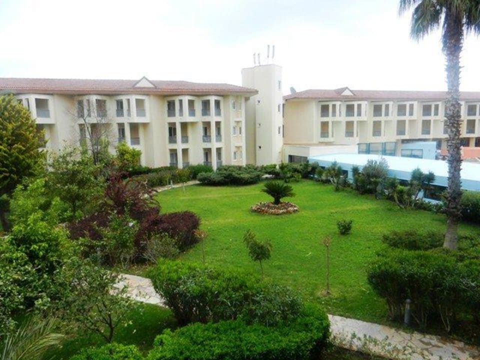 Garten Le Jardin Resort