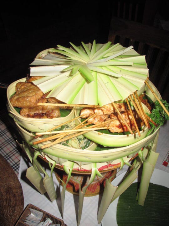 indonesische Reistafel Anom Beach Hotel