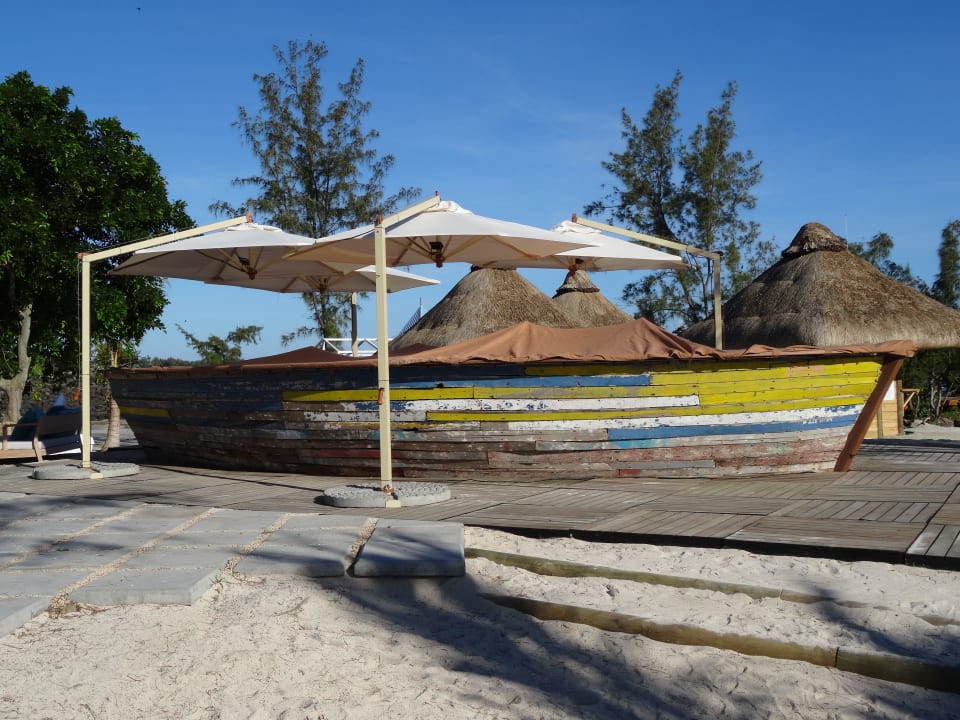 Bar am Strand Zilwa Attitude