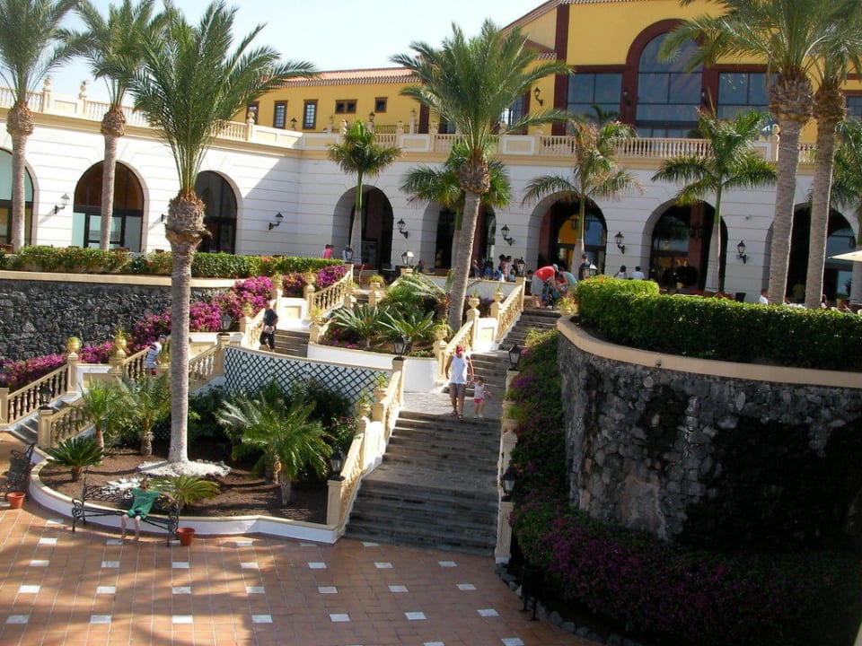 Eingang zum Haupthaus Bahia Principe Sunlight Costa Adeje