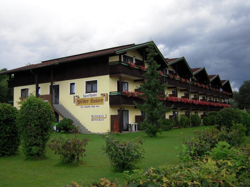 Seitenansicht Sporthotel Wilder Kaiser