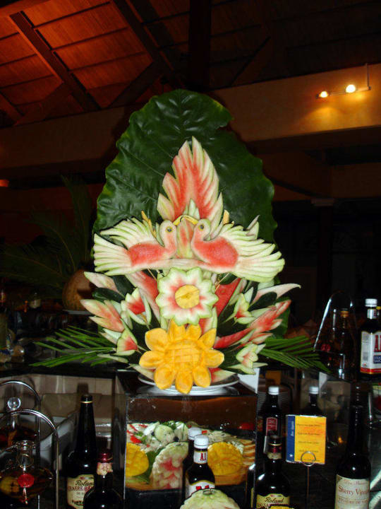 Melonenschnitzerei Iberostar Waves Punta Cana