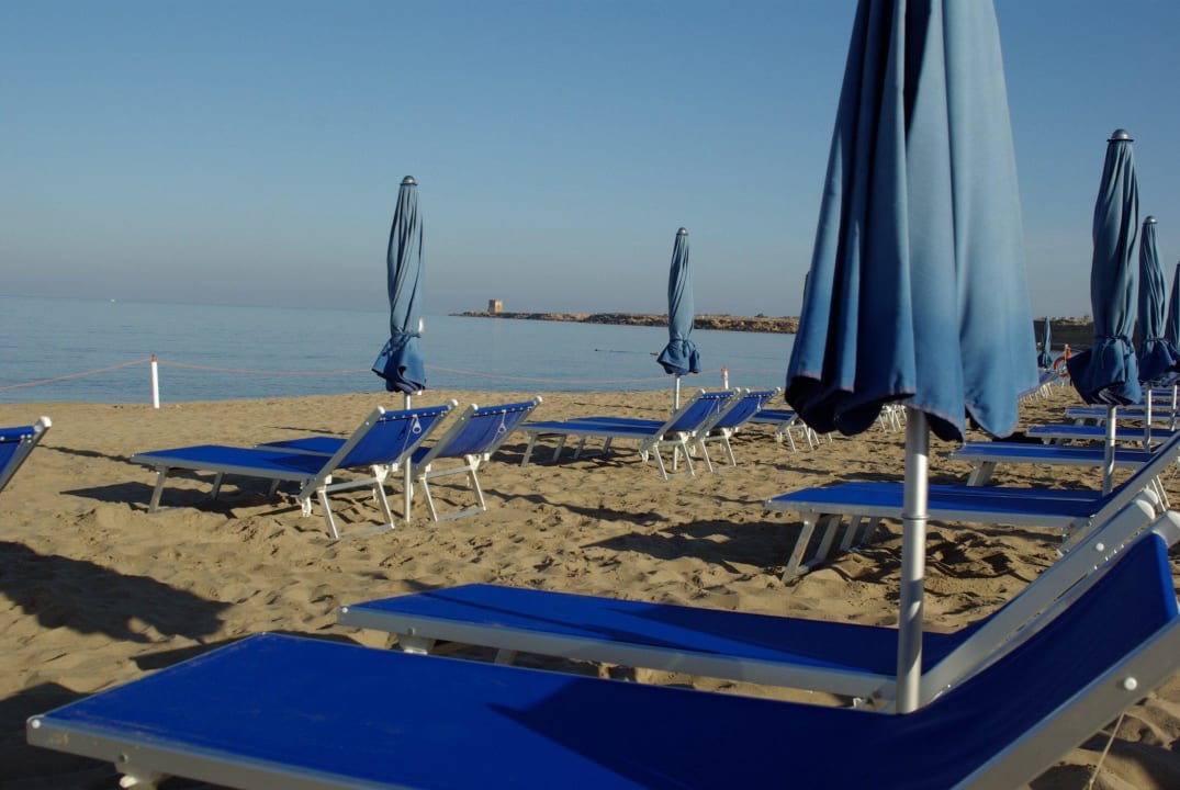 Plage privée de l'hôtel. TH Cinisi Florio Park Hotel