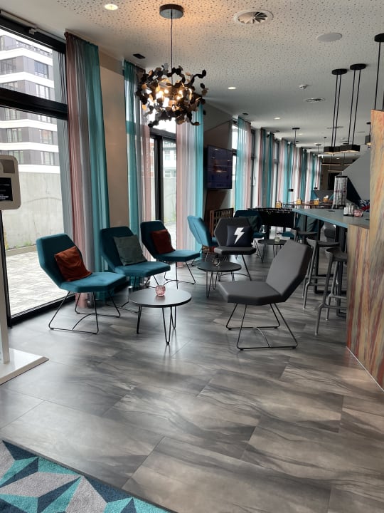 Lobby Holiday Inn - the niu, Flash Berlin Charlottenburg