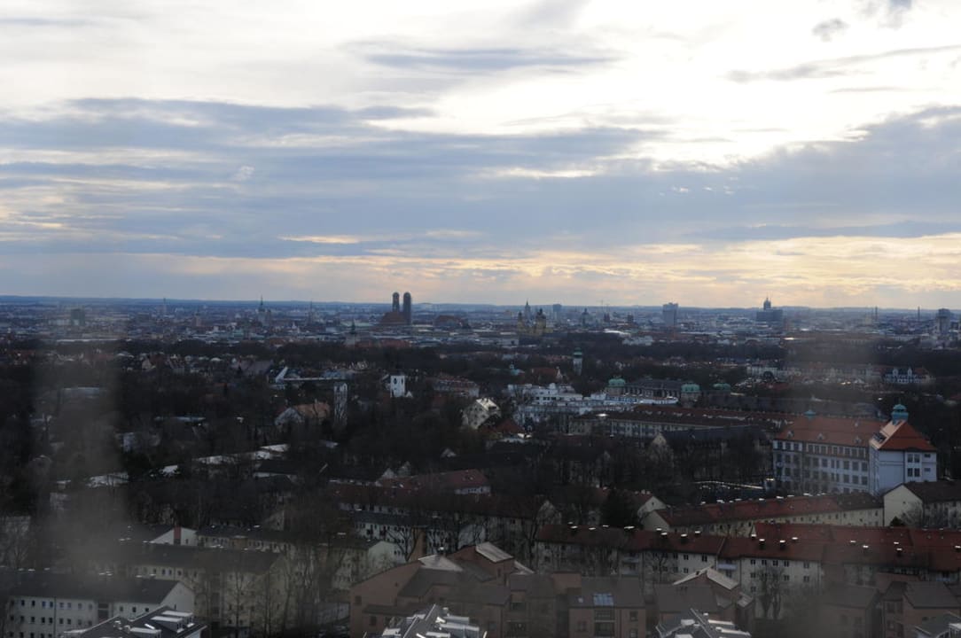 Blick vom Balkon Four Points by Sheraton Munich Arabellapark