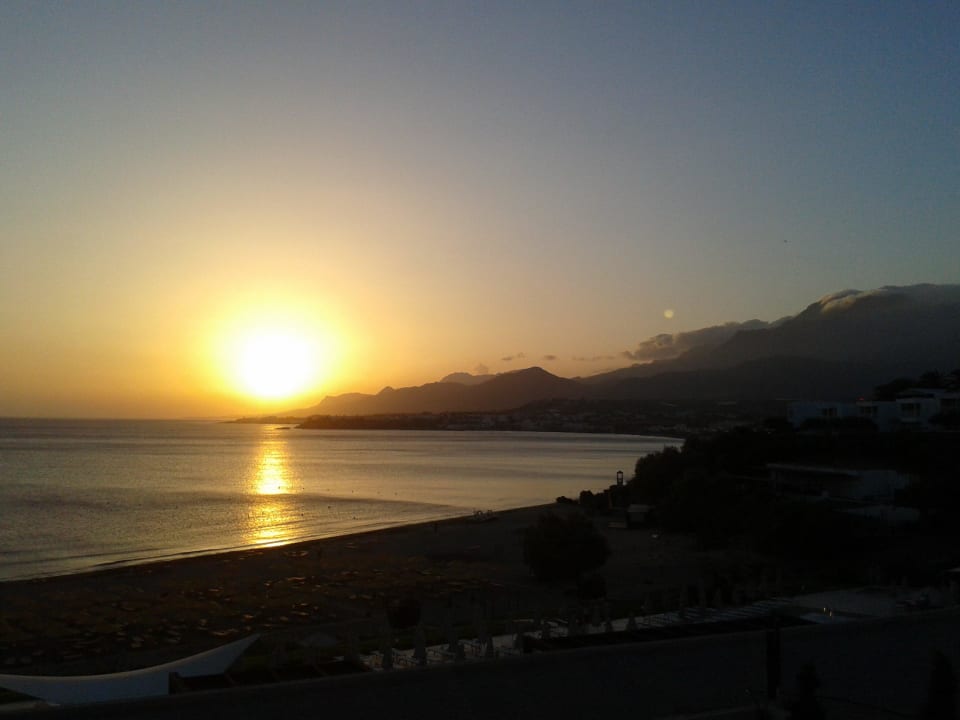 Sonnenuntergang (Blick vom Balkon) Atlantica Mikri Poli Crete