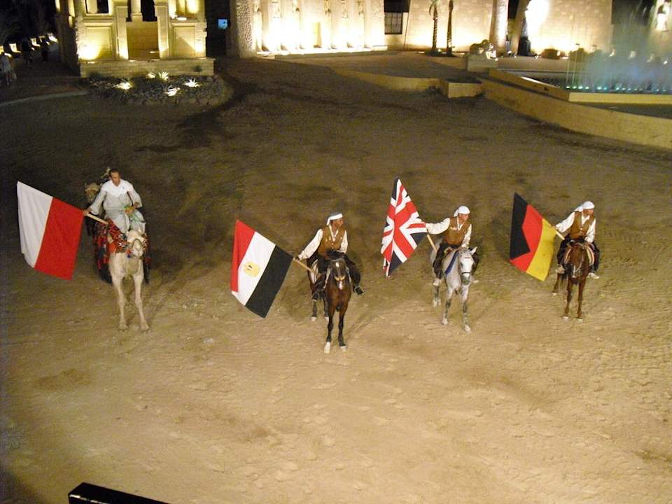 Abendliche Show Pickalbatros Alf Leila Wa Leila Resort - Neverland Hurghada