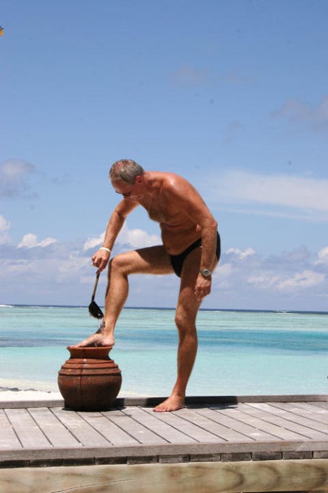 Füße waschen - 2. Möglichkeit Meeru Maldives Resort Island