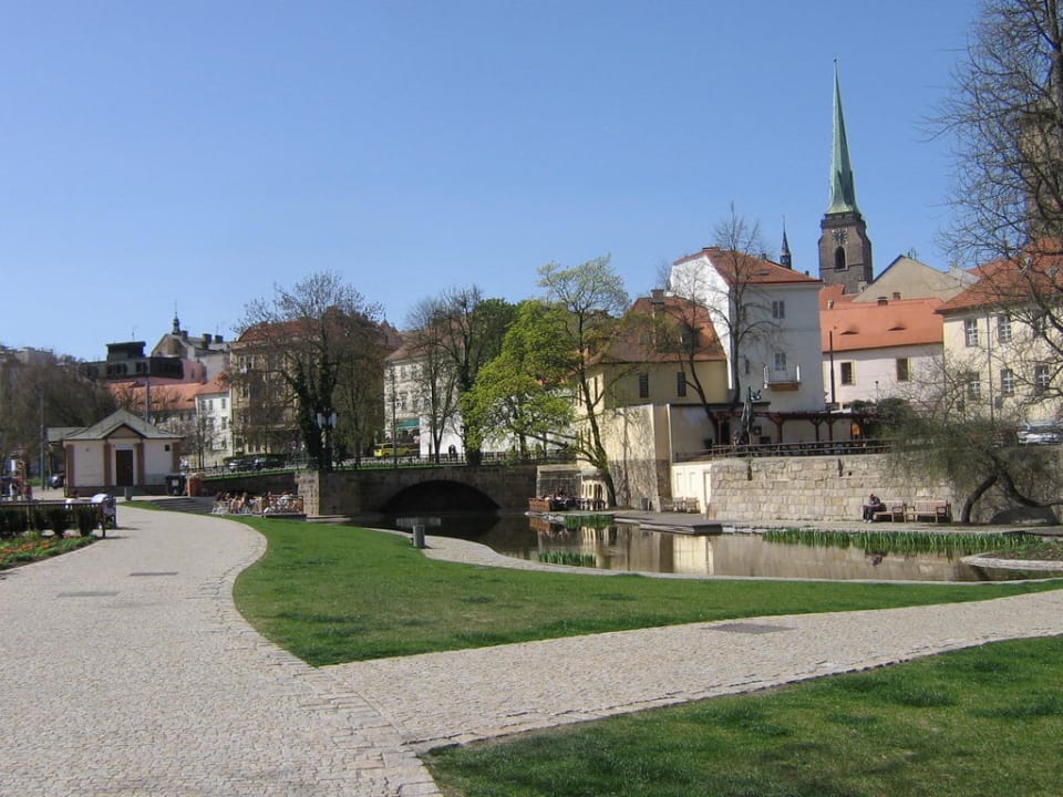 Nur ein paar Schritte vom Platz Hotel Gondola