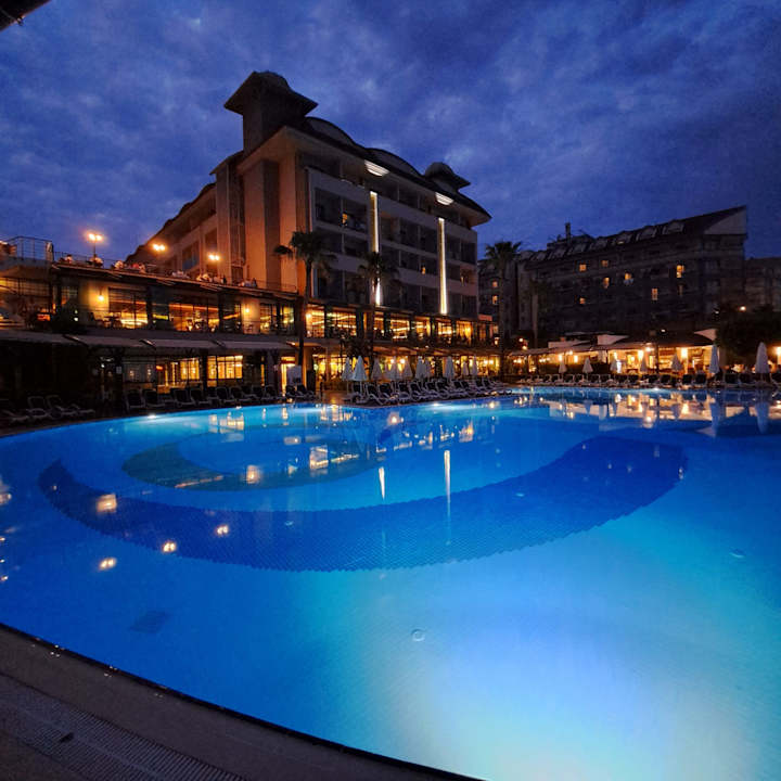 Außenansicht Aydinbey Kings Palace & Spa