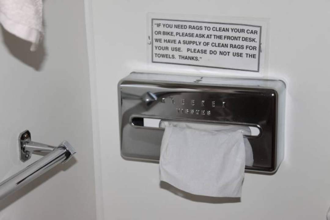 Bad Hotel Holiday Inn Cody at Buffalo Bill Village