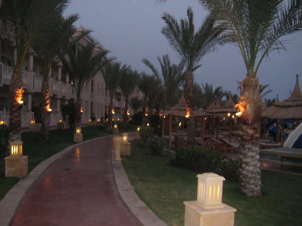 Abends Pickalbatros Palace Resort